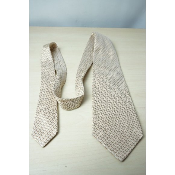 Chopard Gold Copper Fish Scale 100% Silk Tie MAde in France - Picture 2 of 8